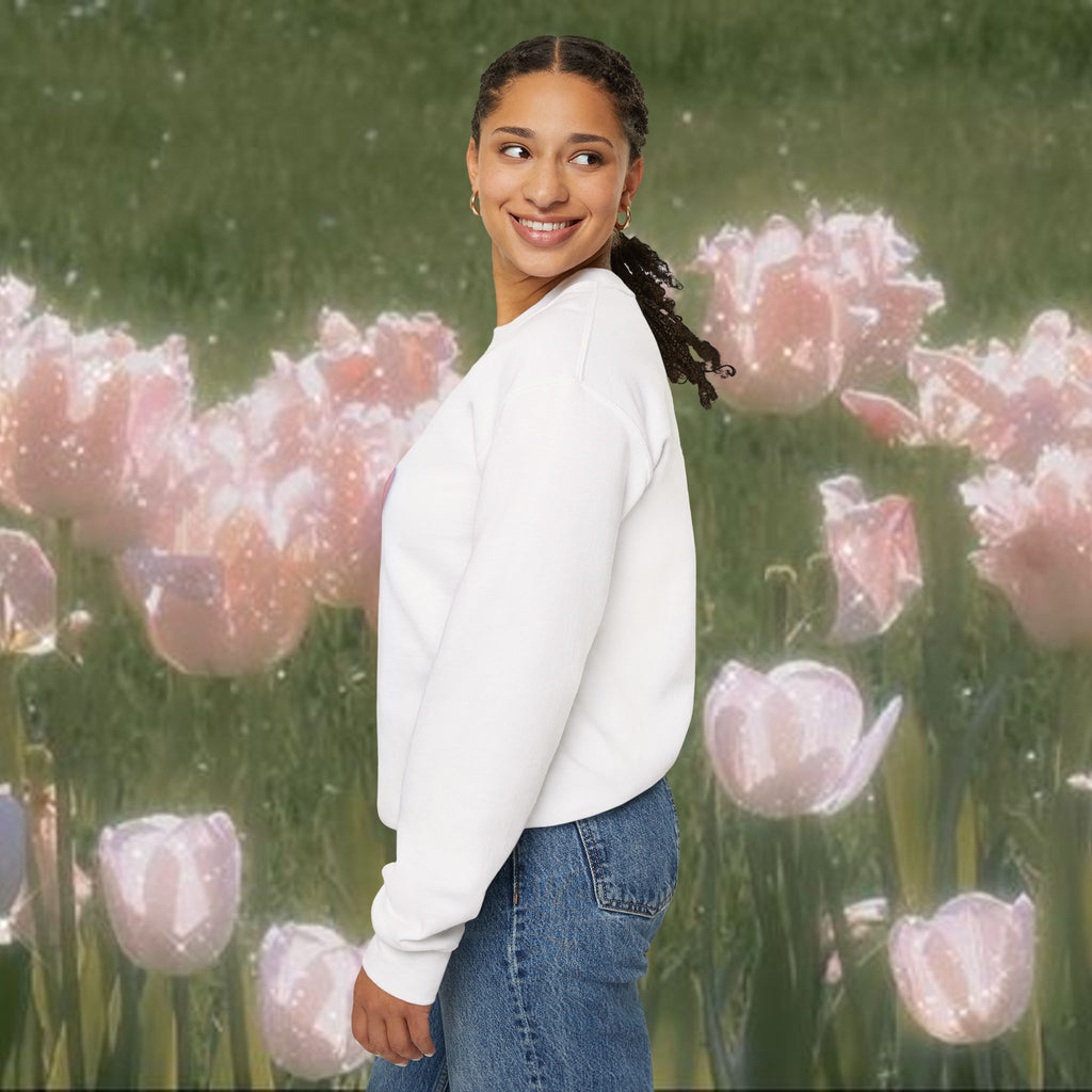 Cute Art Crewneck Sweatshirt, Kawaii Print Sweatshirt, Cozy & Stylish, Adorable Artwork for Casual Wear, Perfect Gift for Art Lovers